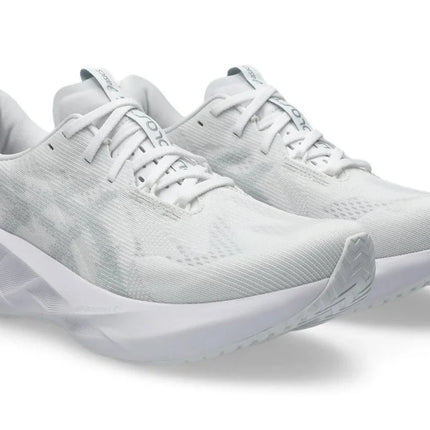 Asics Novablast 5 'White / Piedmont Grey'