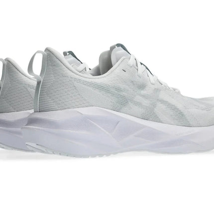 Asics Novablast 5 'White / Piedmont Grey'