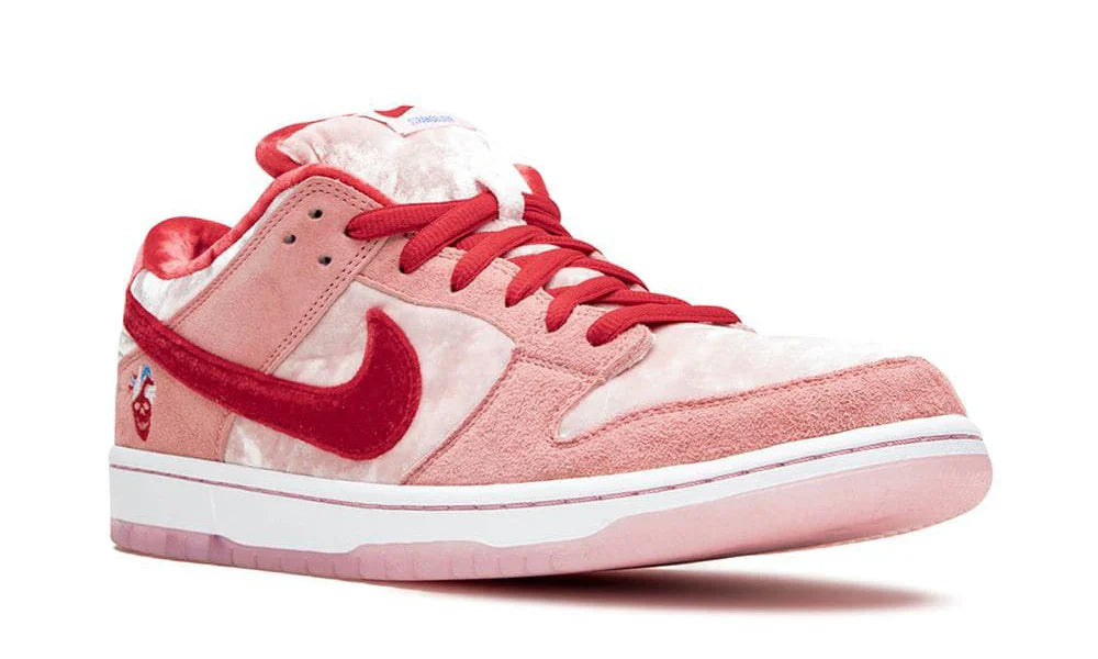 Nike SB Dunk Low Pro "Strangelove"