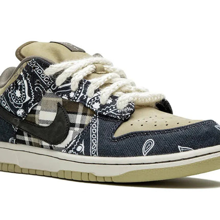 Nike x Travis Scott SB Dunk Low