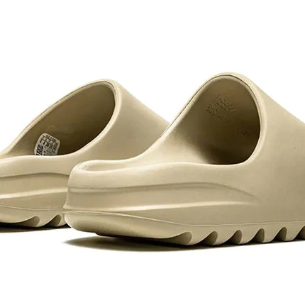 Yeezy Slides "Pure"