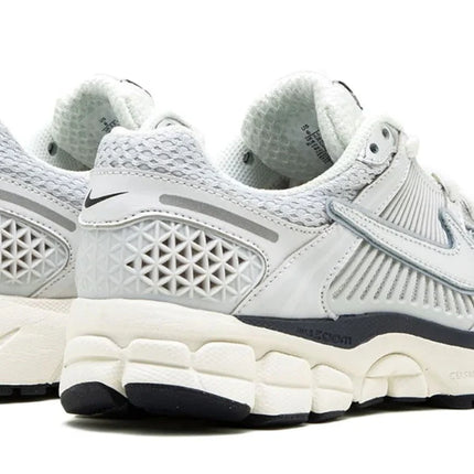 Air Zoom Vomero 5 'Photon Dust Metallic Silver'
