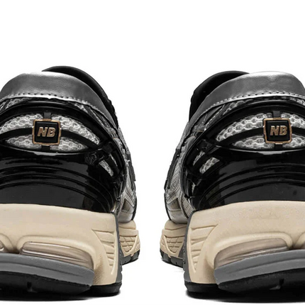 New Balance Mocassins 1906 "Silver Metallic with Black"
