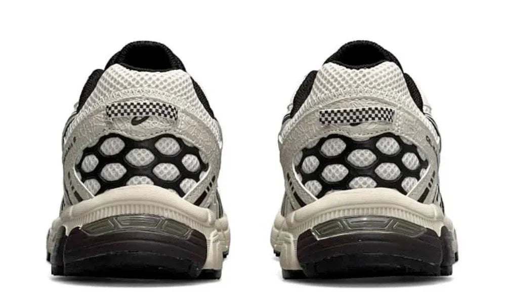 Asics Gel-Kahana 8 "Beige Black"