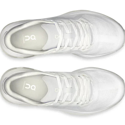 On Cloudzone 'Triple White'