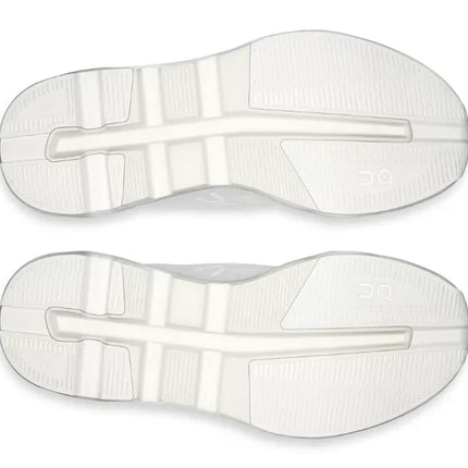 On Cloudzone 'Triple White'