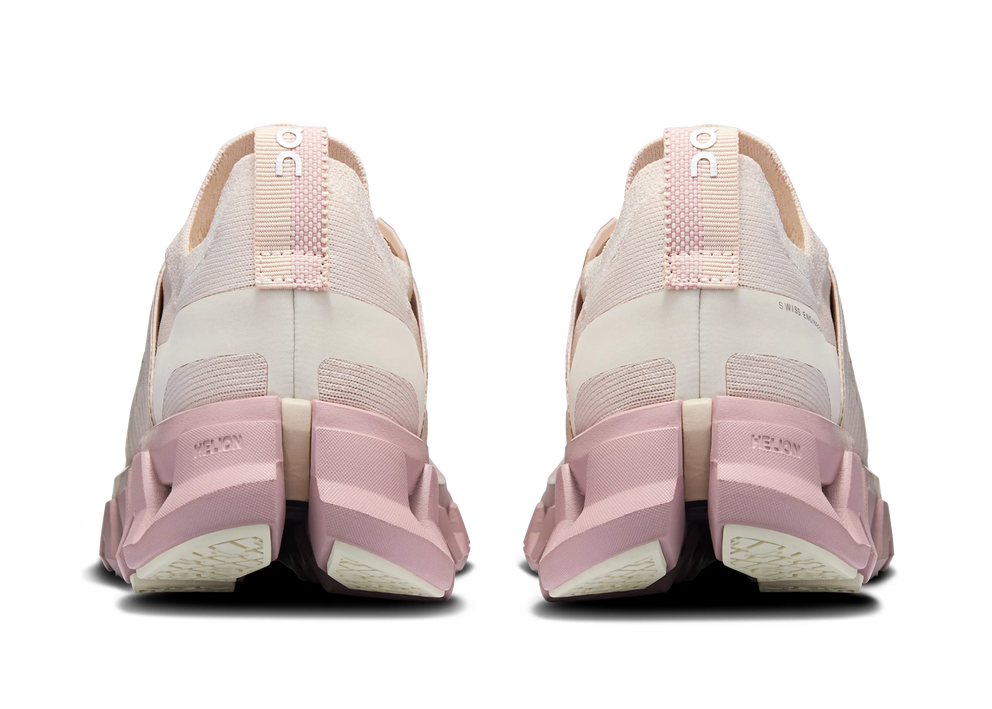On Cloudswift 4 "Pearl / Mauve"