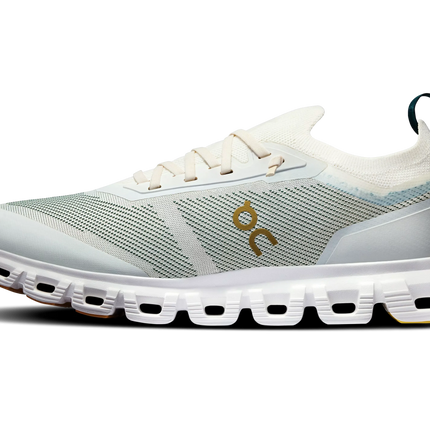 On Cloud 6 Versa "Ice / Spirulina"