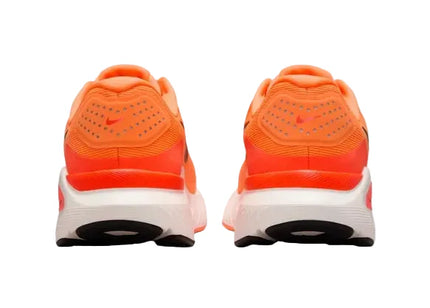 Nike Structure 26 "Orange"