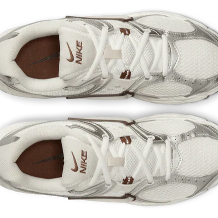 Nike V5 RNR "Sail/Fauna Brown/Phantom/Light Orewood Brown"
