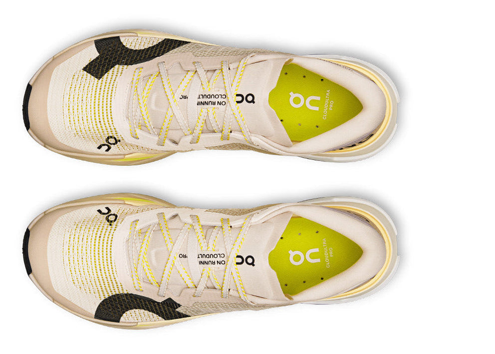On Cloudultra Pro "pearl / lychee"