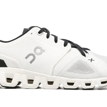 On Running Cloud X 3 'White / Black' – kicksfor