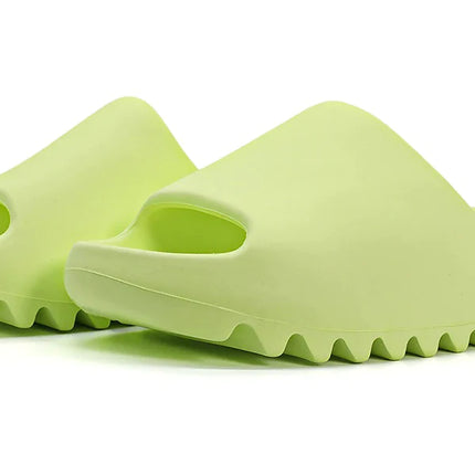 Yeezy Slides "Glow Green"