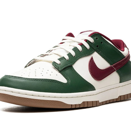 Dunk Low Retro  "Gorge Green / Team Red"