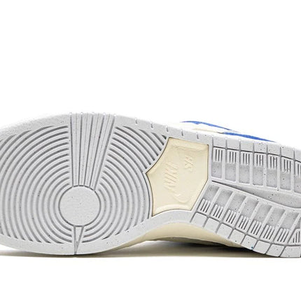 SB Dunk Low  "Fly Streetwear - Gardenia"