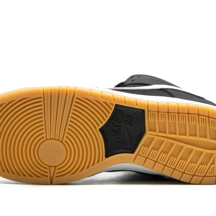 SB Dunk Low Pro  "Black Gum"