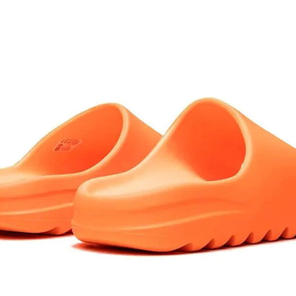 Yeezy Slide "Enflame Orange"