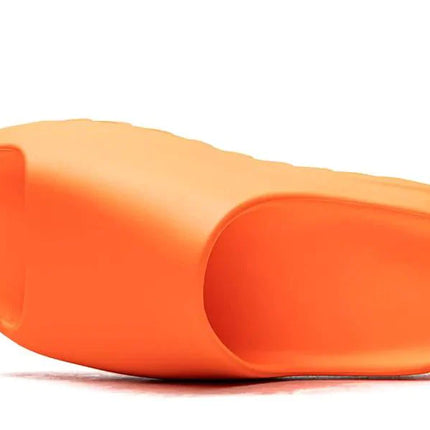 Yeezy Slide "Enflame Orange"