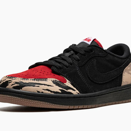 AIR JORDAN 1 LOW SP "SoleFly - Carnivore"