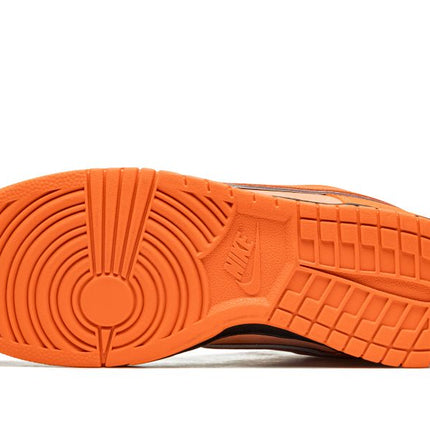 SB DUNK LOW "Concepts - Orange Lobster"