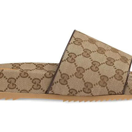 Gucci GG Supreme print slides