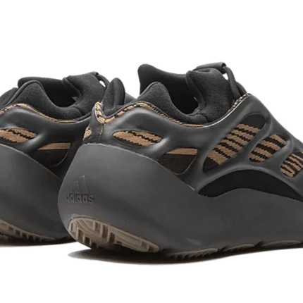 YEEZY BOOST 700 V3 ''CLAY BROWN''